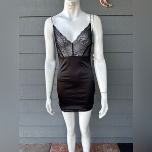Hera Collection Black Lace Chemise